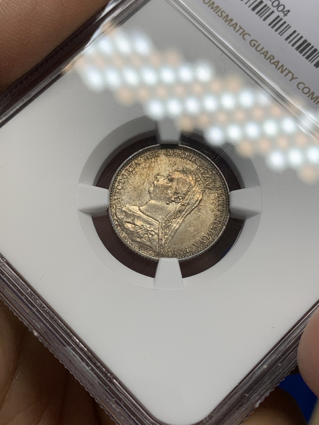 《竞宝斋》第218场-周日，周一 2场 (全场包邮) NGC-MS63 英国1887年维多利亚高冠6便士银币 数字面值版