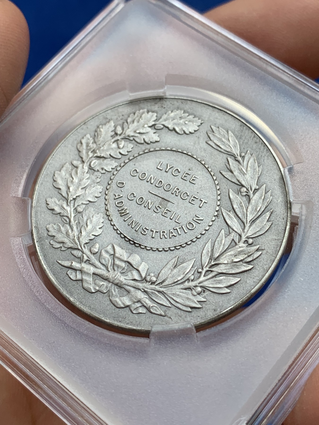 《竞宝斋》第218场-周日，周一 2场 (全场包邮) 法国救济银章 36.4mm 20.2g 品相很好 边铭 野猪A