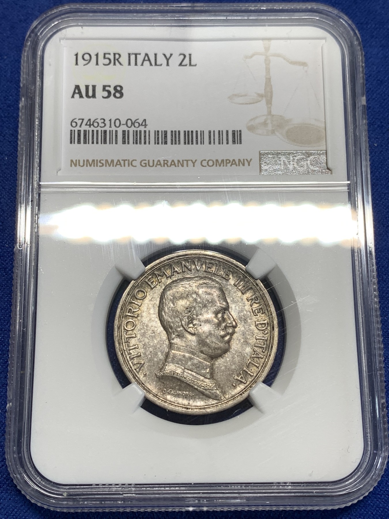 《竞宝斋》第218场-周日，周一 2场 (全场包邮) NGC-AU58 意大利1915-R 女神马车 2里拉银币