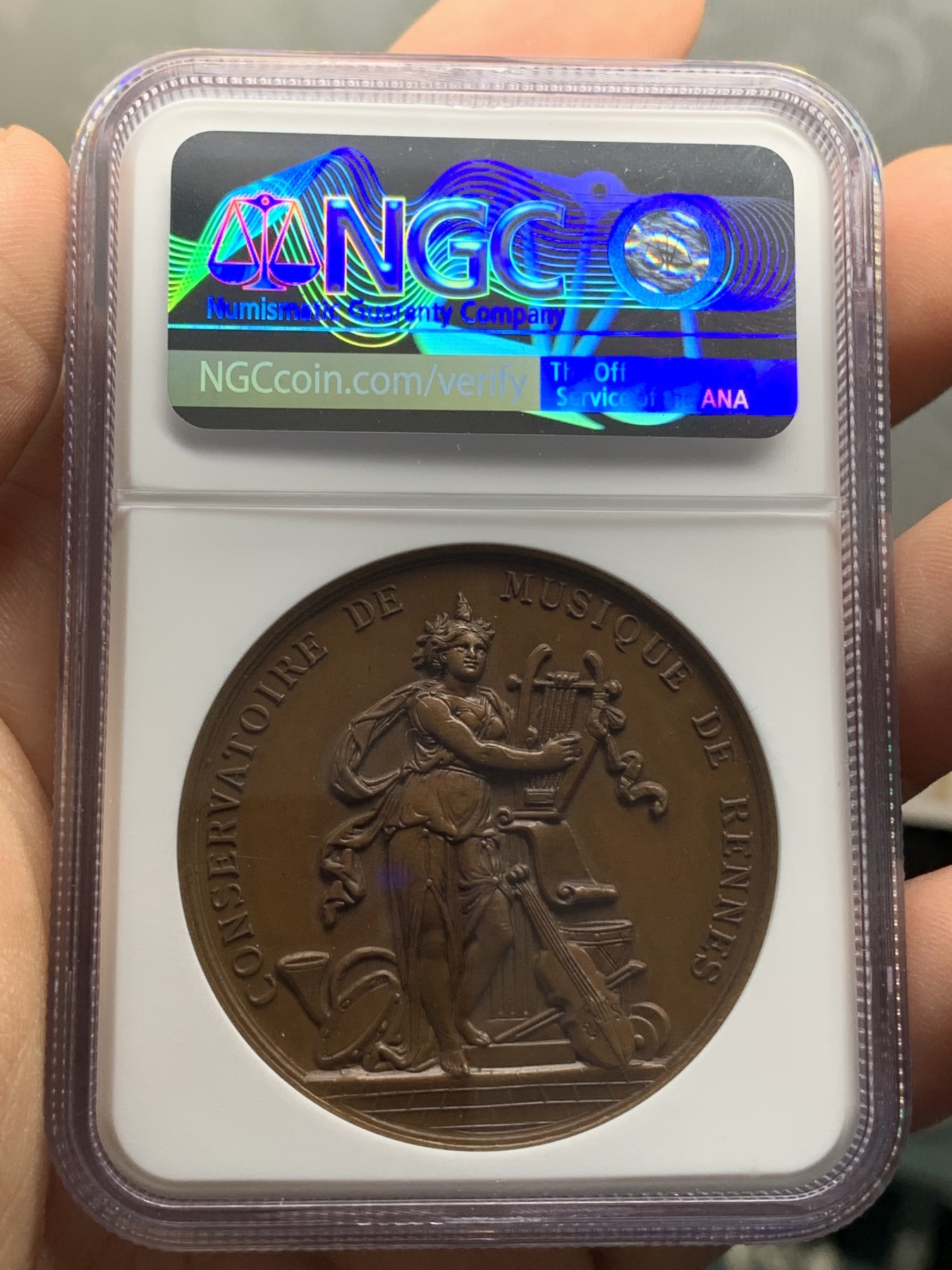 《竞宝斋》第218场-周日，周一 2场 (全场包邮) NGC-MS63BN 19世纪法国音乐学院铜章 加厚盒