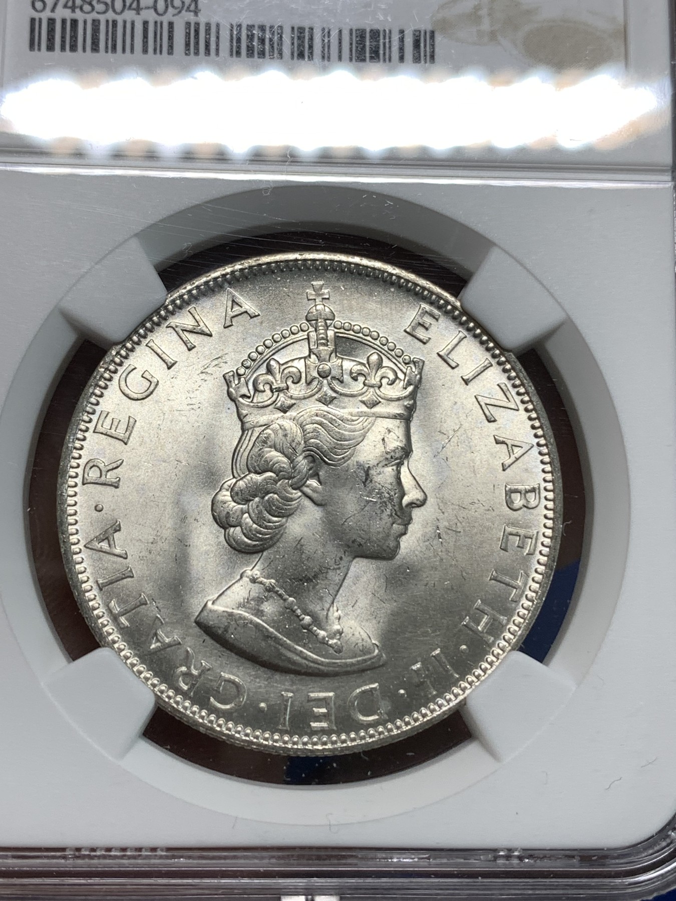 《竞宝斋》第218场-周日，周一 2场 (全场包邮) NGC-MS63 英属百慕大1964年伊丽莎白二世青年头像克朗银币 头像十分漂亮