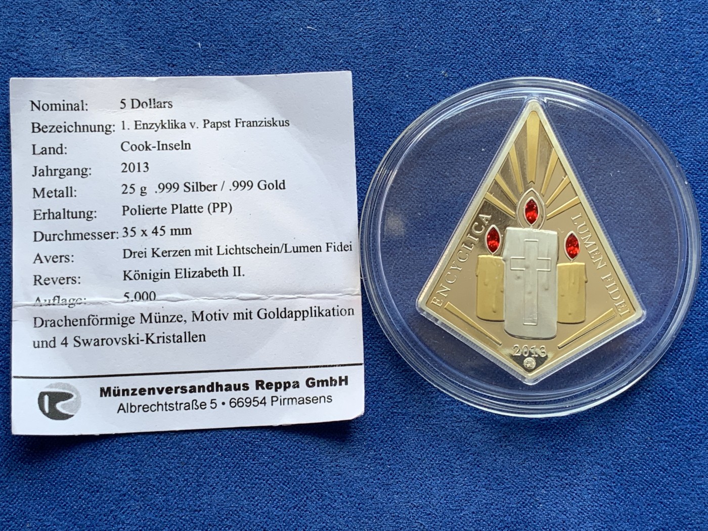 《竞宝斋》第218场-周日，周一 2场 (全场包邮) 库克群岛2013年5元信仰之光银镀金带镶嵌异形精制纪念银币 25g 999银 量5000 盒装带证