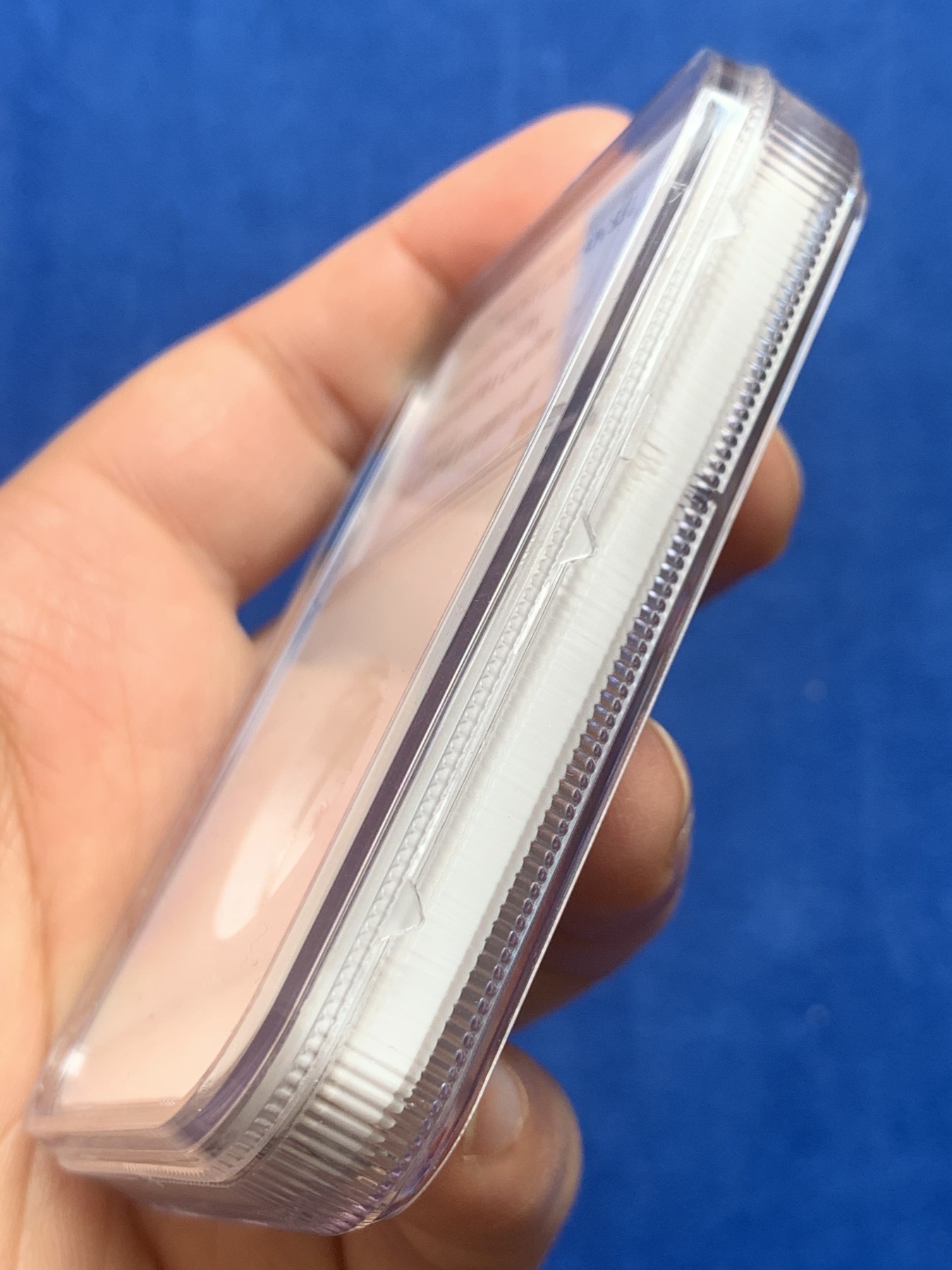 《竞宝斋》第218场-周日，周一 2场 (全场包邮) NGC-PF69UC英国2000年威尔士红龙加厚一英镑银币 造型精美 盒证齐全