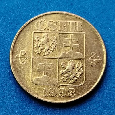 布加迪🐬～世界钱币🌾第48期 /  东欧国家币  - 捷克斯洛伐克 1992年 1克朗 双国徽版 较少