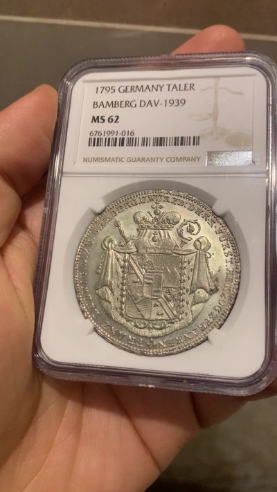 《竞宝斋》第218场-周日，周一 2场 (全场包邮) NGC MS62 德国 1795  班贝格主教区 1泰勒大银币 双面深打 底板光洁 少见品种 状态十分不易