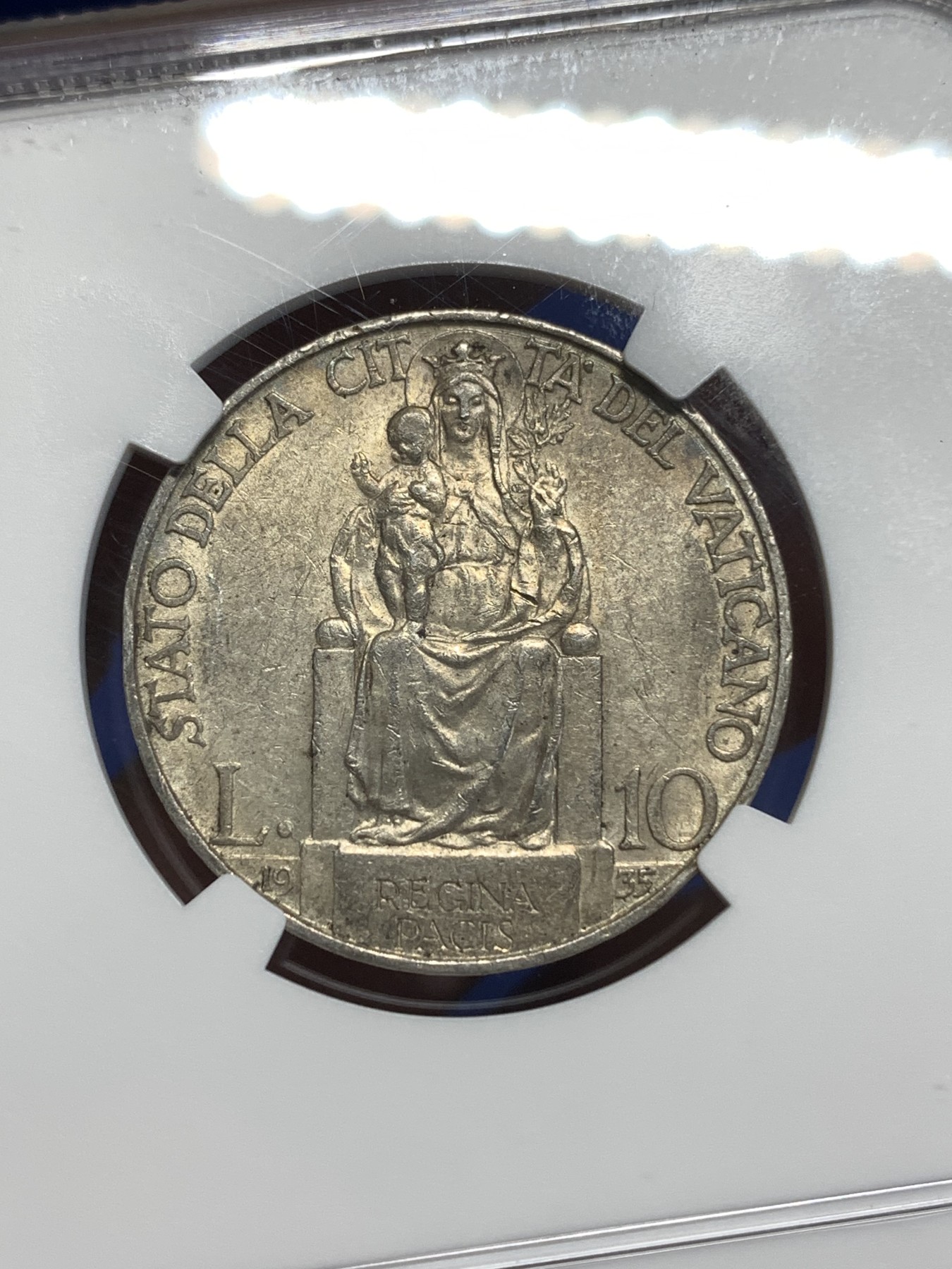 《竞宝斋》第218场-周日，周一 2场 (全场包邮) NGC-AU55 梵蒂冈1935年早期10里拉银币 圣母抱婴