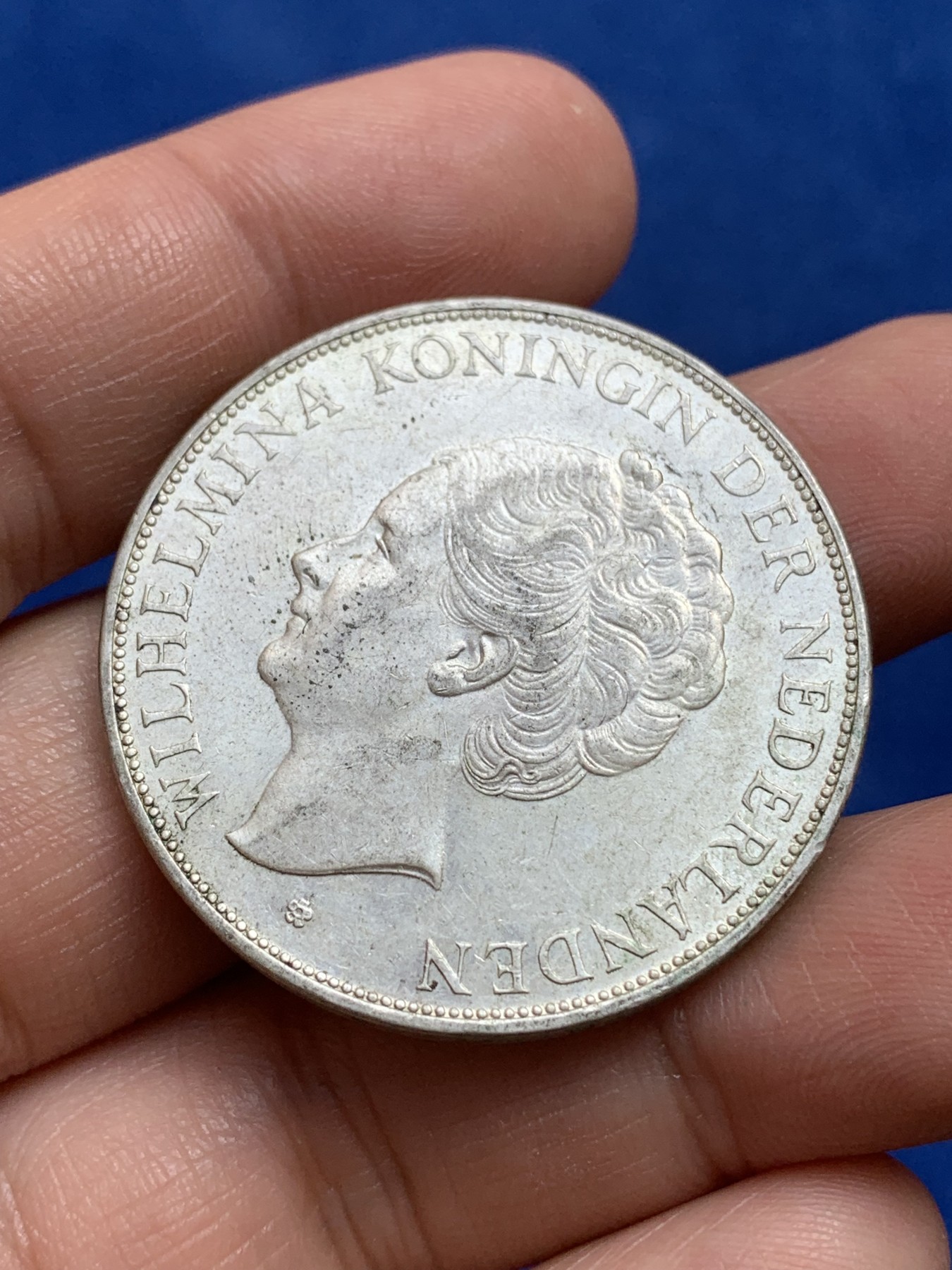 《竞宝斋》第218场-周日，周一 2场 (全场包邮) 荷兰1938年威廉明娜女王2.5盾大银币 光好细节不错