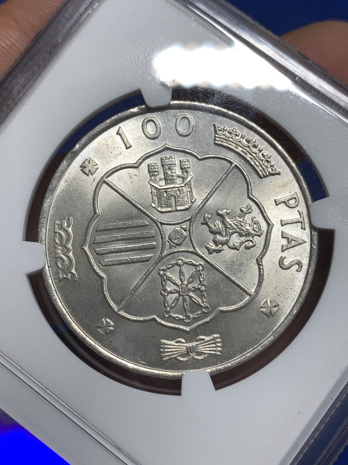 《竞宝斋》第218场-周日，周一 2场 (全场包邮) NGC UNC 西班牙1966佛朗哥100比赛塔银币 69版