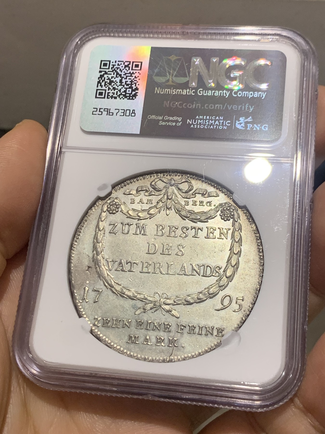 《竞宝斋》第218场-周日，周一 2场 (全场包邮) NGC MS62 德国 1795  班贝格主教区 1泰勒大银币 双面深打 底板光洁 少见品种 状态十分不易