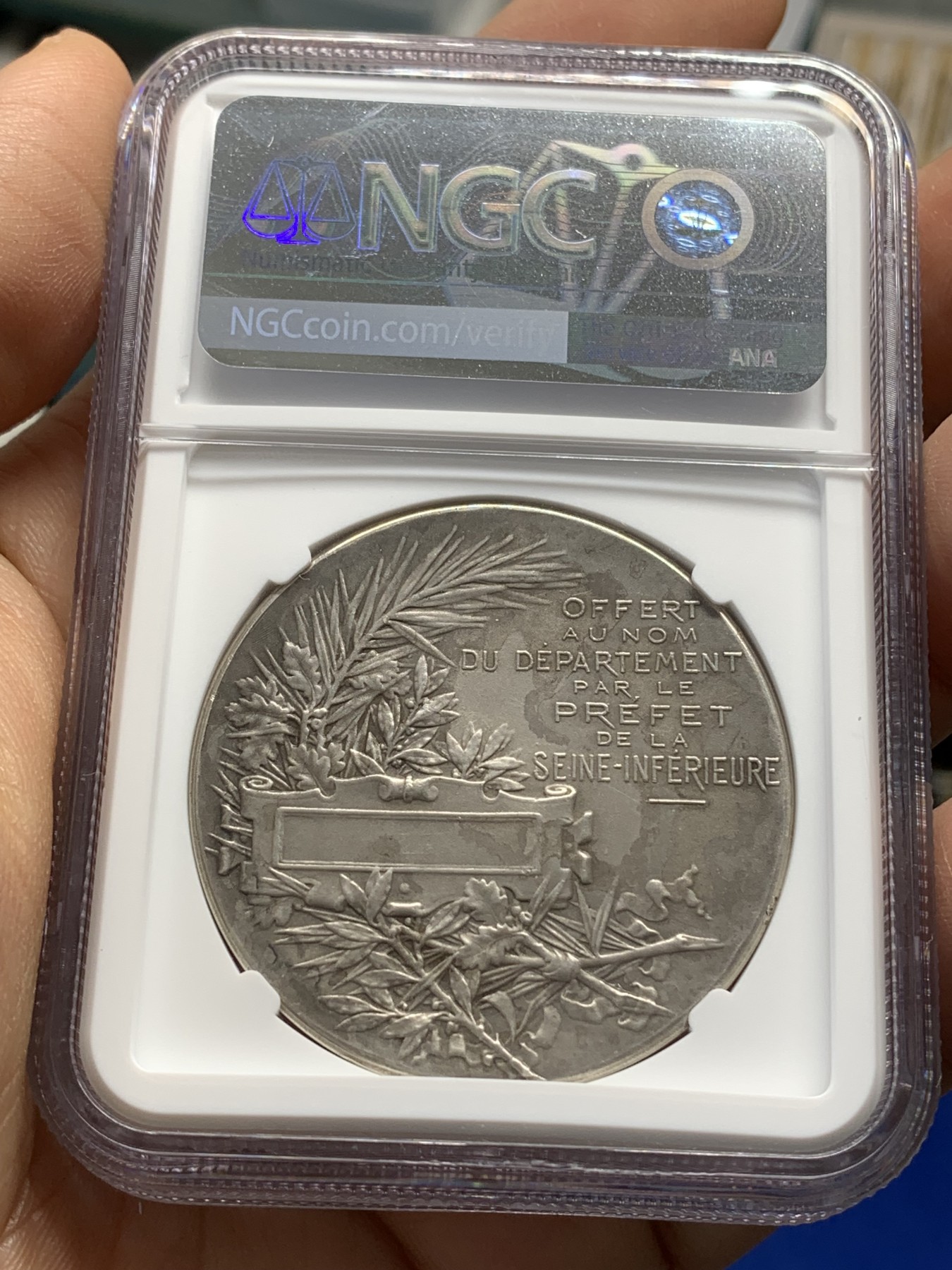 《竞宝斋》第218场-周日，周一 2场 (全场包邮) NGC-MS62 法国Roty自由帽塞纳河下银章 加厚盒