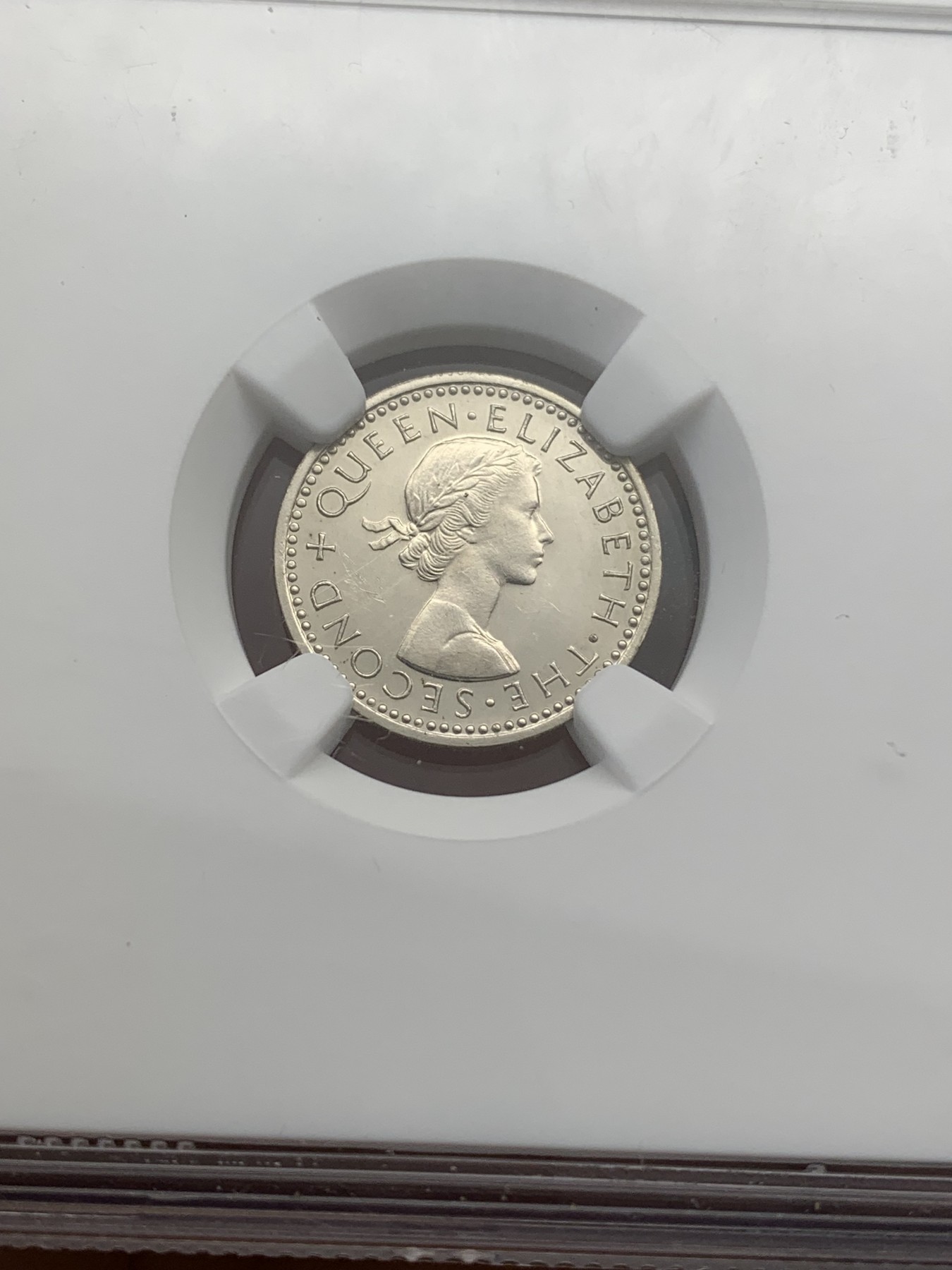 《竞宝斋》第218场-周日，周一 2场 (全场包邮) NGC PF63 罗德西亚和尼亚萨兰1955年3便士精制小银币