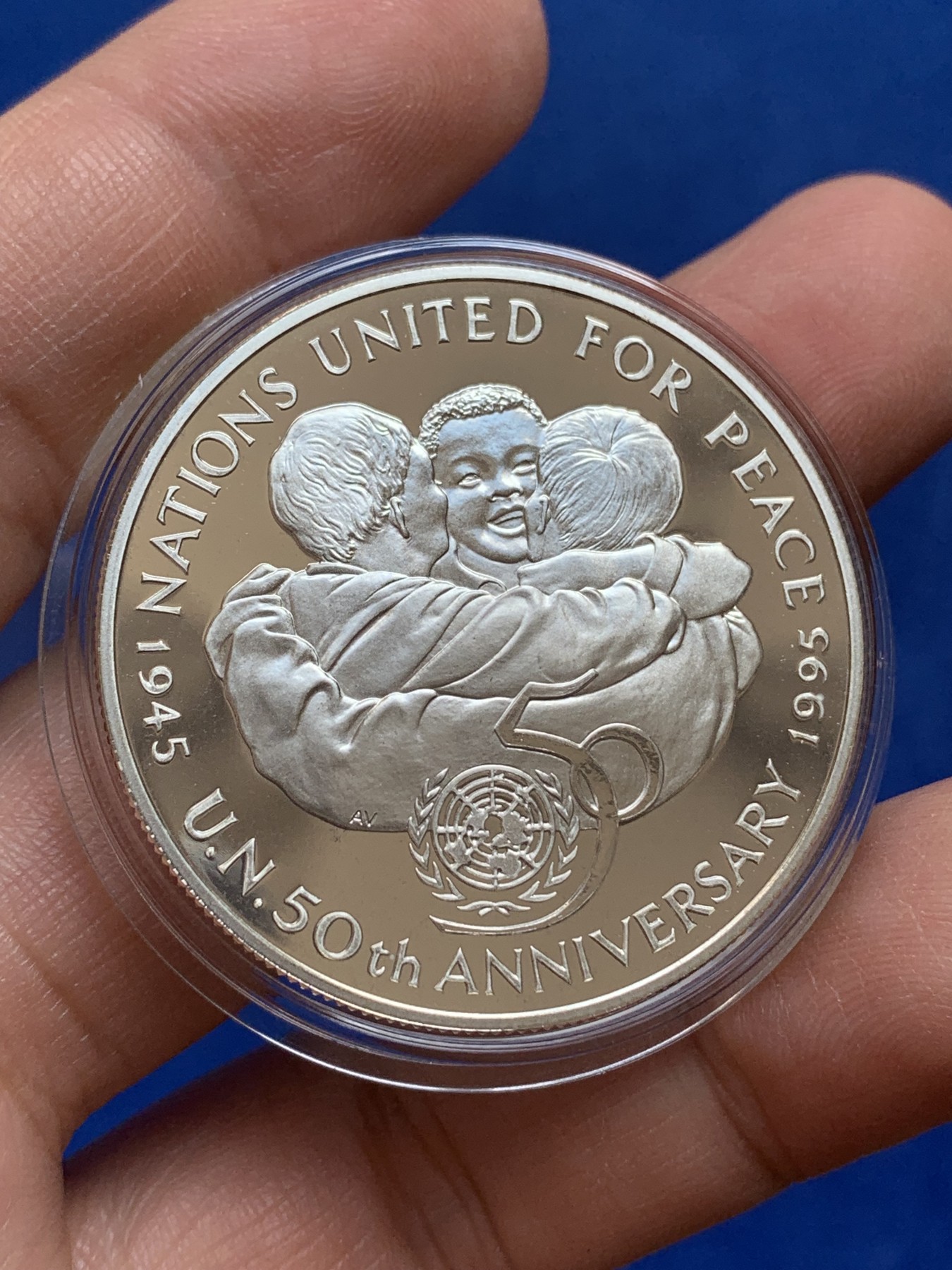 《竞宝斋》第218场-周日，周一 2场 (全场包邮) 牙买加1995年纪念联合国成立 50周年25美元银币  925银 28.28克  38.61毫米