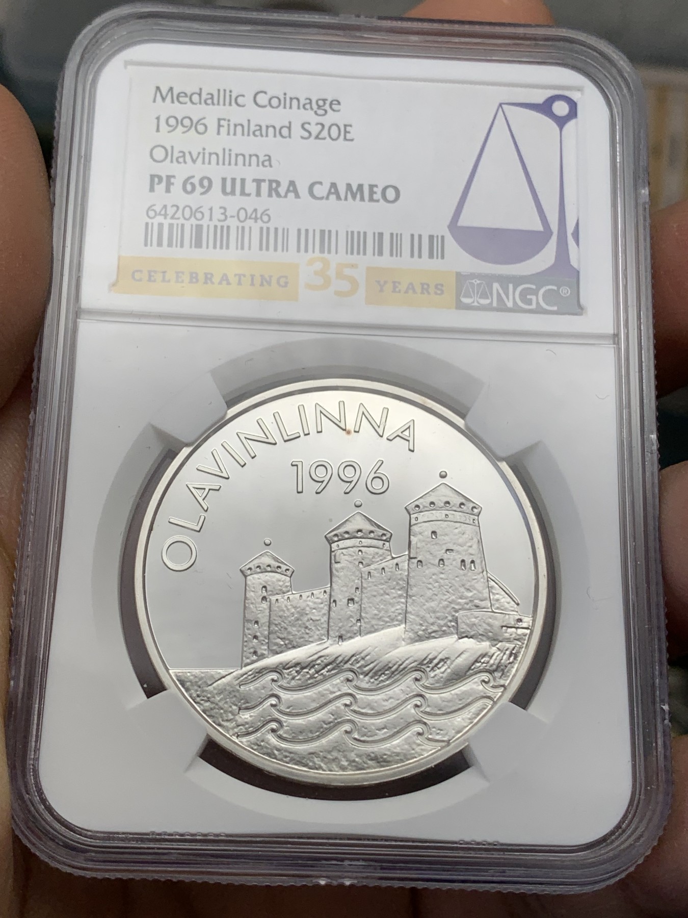 《竞宝斋》第218场-周日，周一 2场 (全场包邮) NGC PF69 芬兰1996奥拉维城堡纪念20欧精制银币