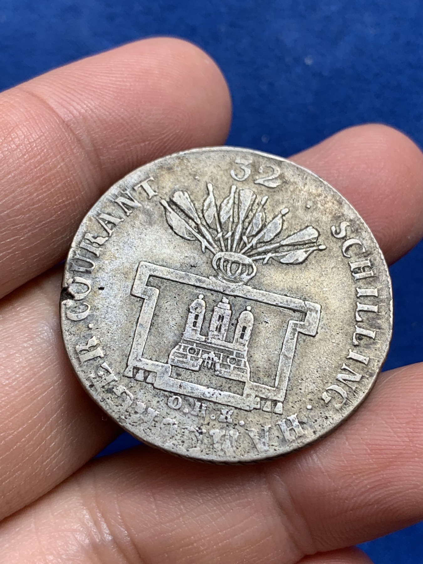 《竞宝斋》第218场-周日，周一 2场 (全场包邮) 德国1796年汉堡自由市32先令银币 弗朗茨二世皇帝 当时汉堡厂工艺较差，图案完整不容易 细节见图