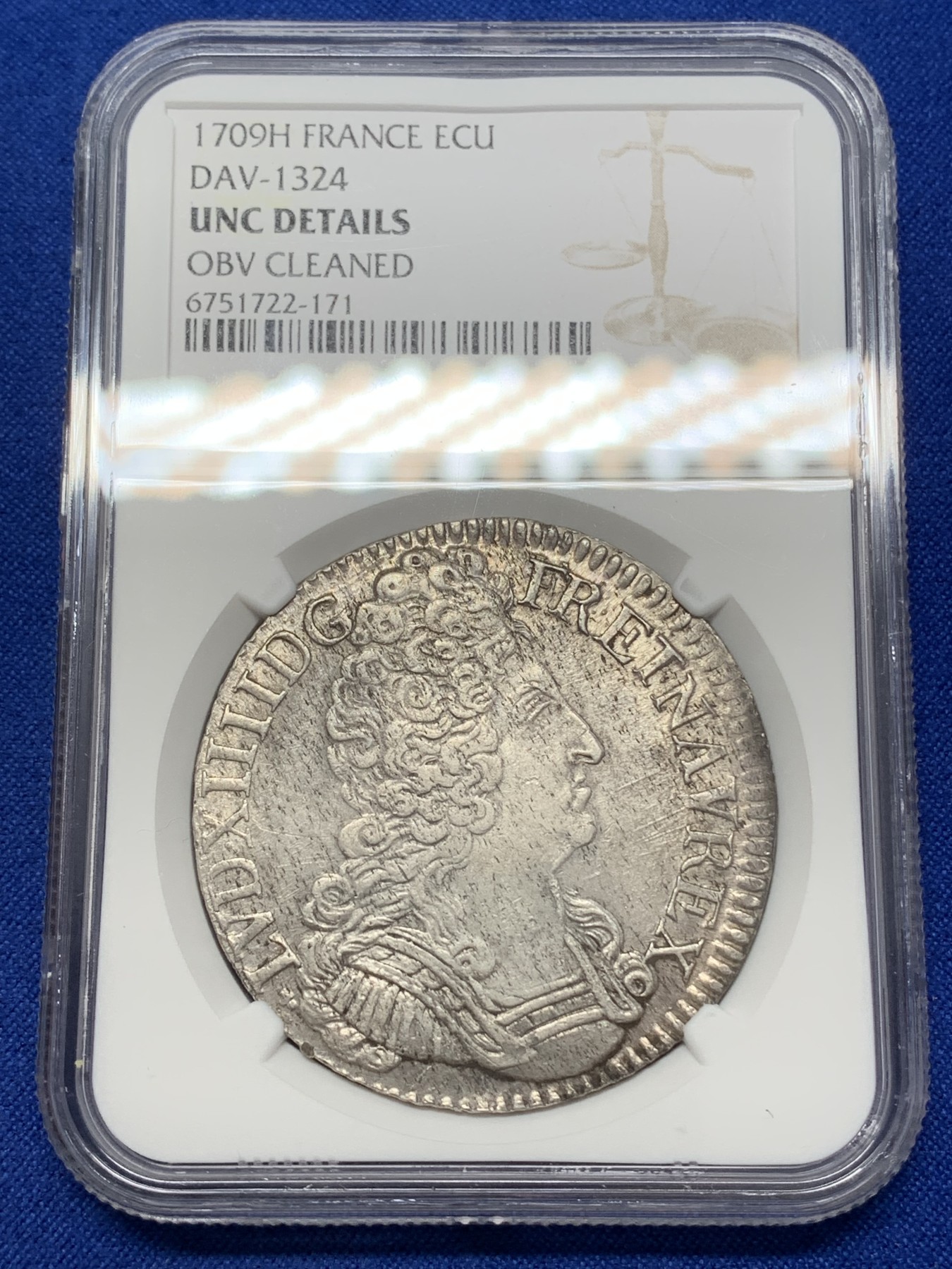 《竞宝斋》第218场-周日，周一 2场 (全场包邮) NGC UNCD 法国1709年路易十四埃居大银H拉罗切利铸币厂，很少出现的厂名。币身压印清晰流畅，银光闪现，几乎无减重痕迹。