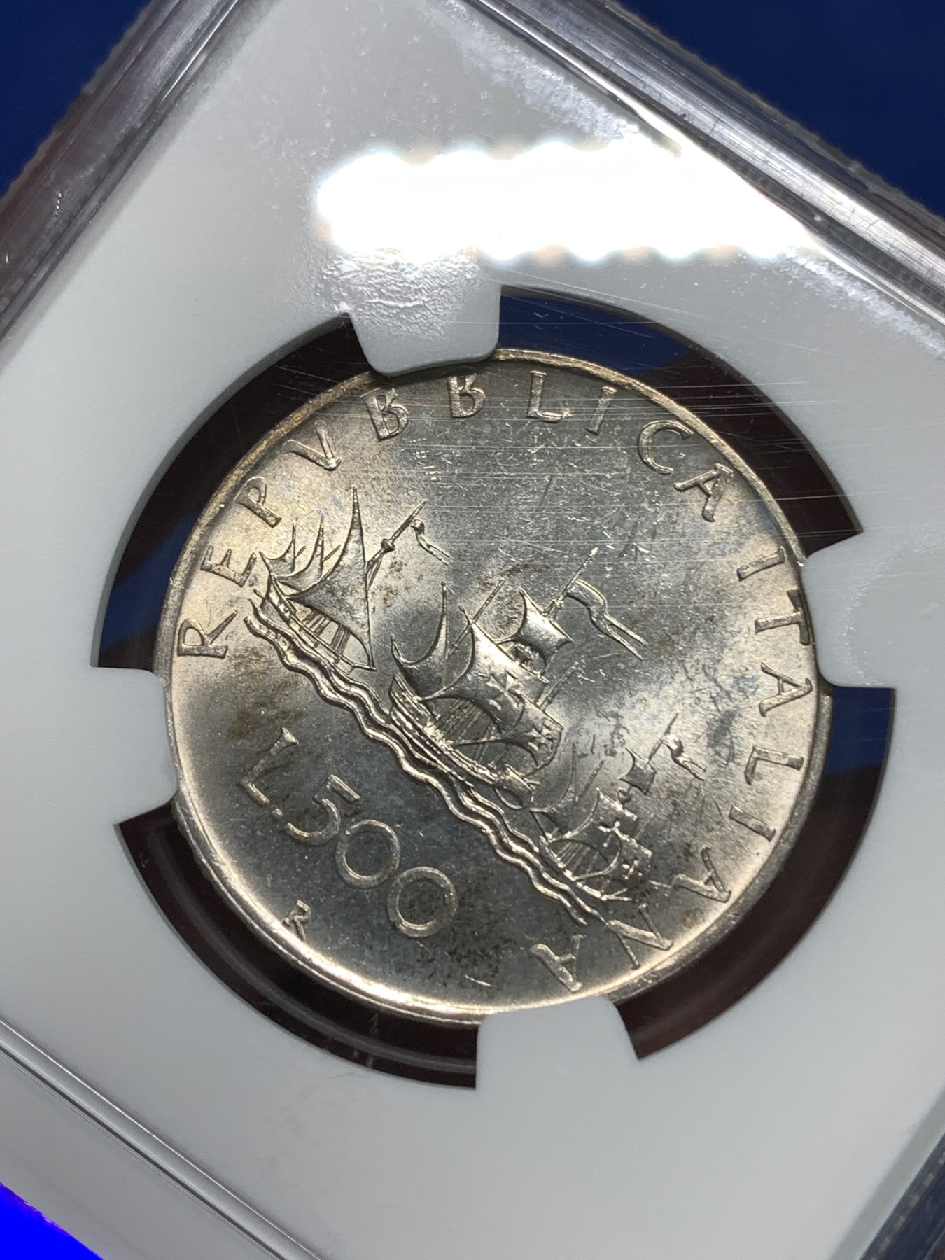 《竞宝斋》第218场-周日，周一 2场 (全场包邮) NGC-MS63 意大利1959年500里拉银币，经典人妻帆船设计，早期年份