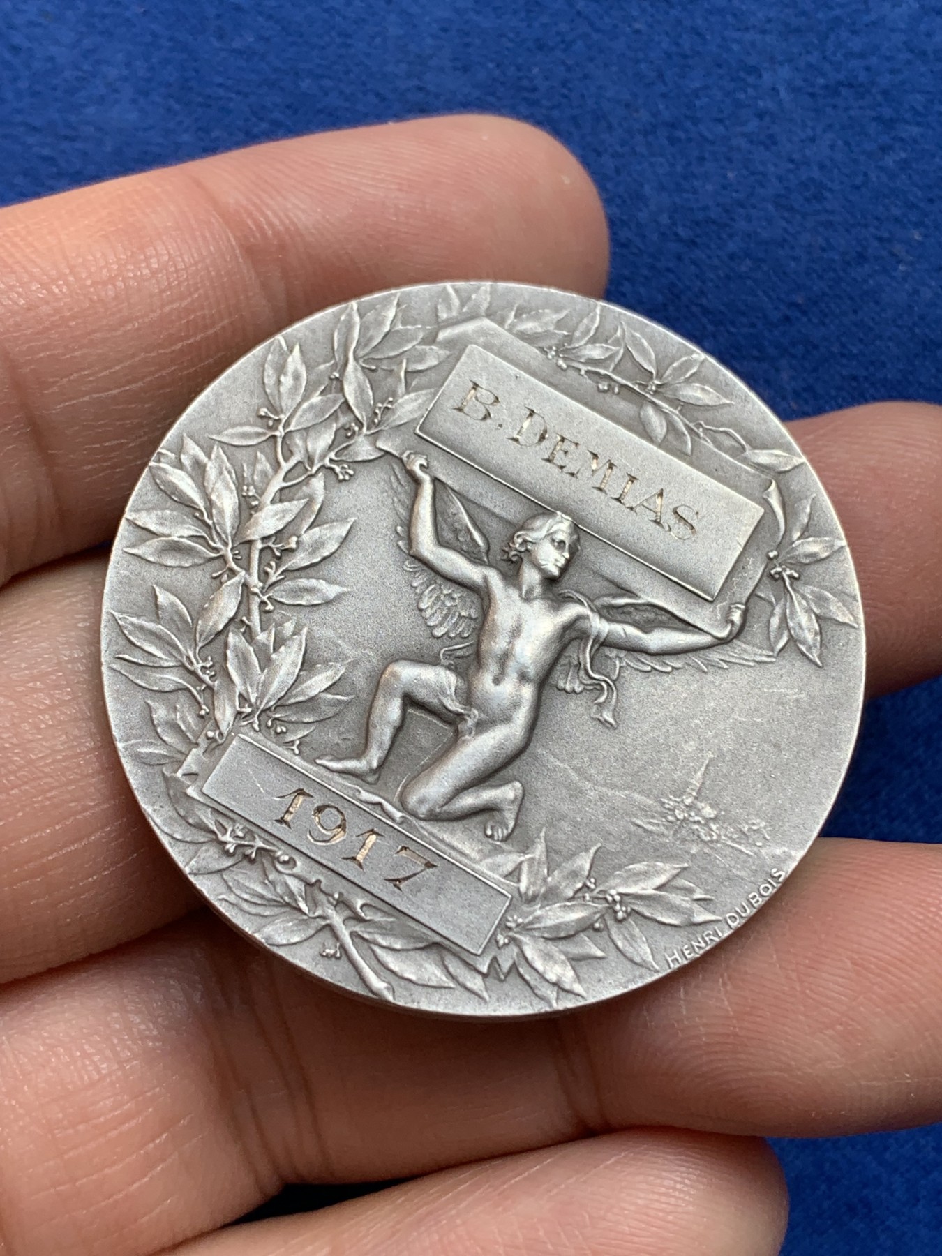 《竞宝斋》第218场-周日，周一 2场 (全场包邮) 两枚一组 法国天使银章（40.6mm 34.5g 丰饶角银标）+铜章（41mm 39.3g 丰饶角铜标），统计学纪念