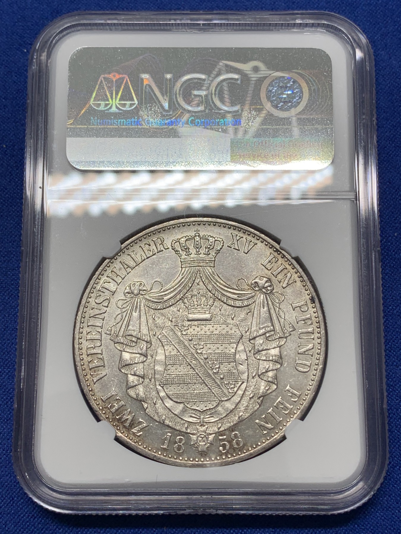 《竞宝斋》第218场-周日，周一 2场 (全场包邮) NGC MS61 德国 1858 萨克森王国 约翰一世 2泰勒 37克大银币 单年版 难遇品种