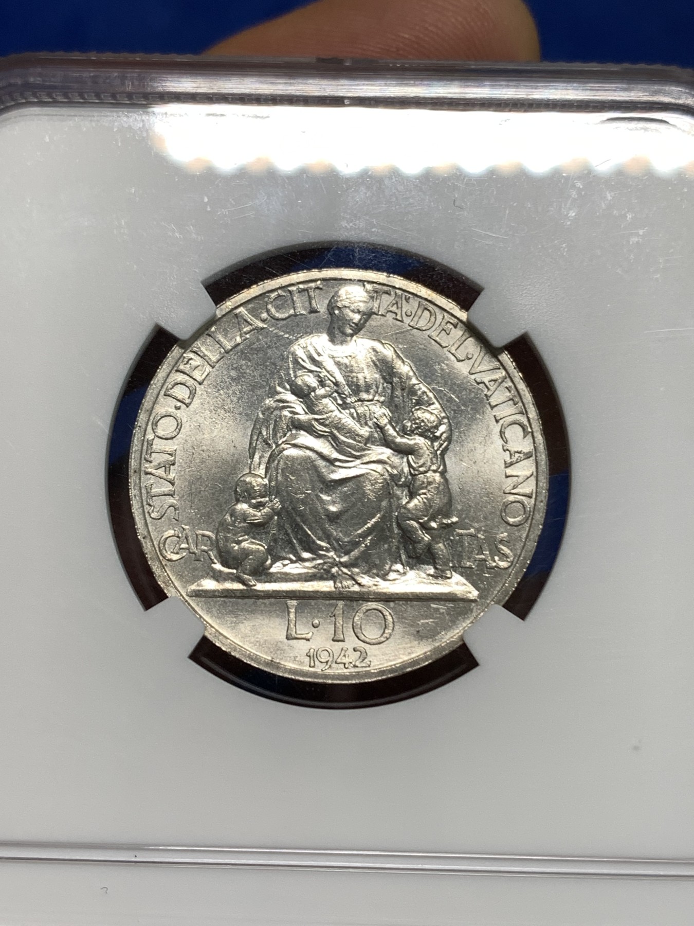 《竞宝斋》第218场-周日，周一 2场 (全场包邮) NGC-UNCD 梵蒂冈 1942年 圣母抱婴 10里拉 银币 稀少品种 发行量4000枚 可以重评