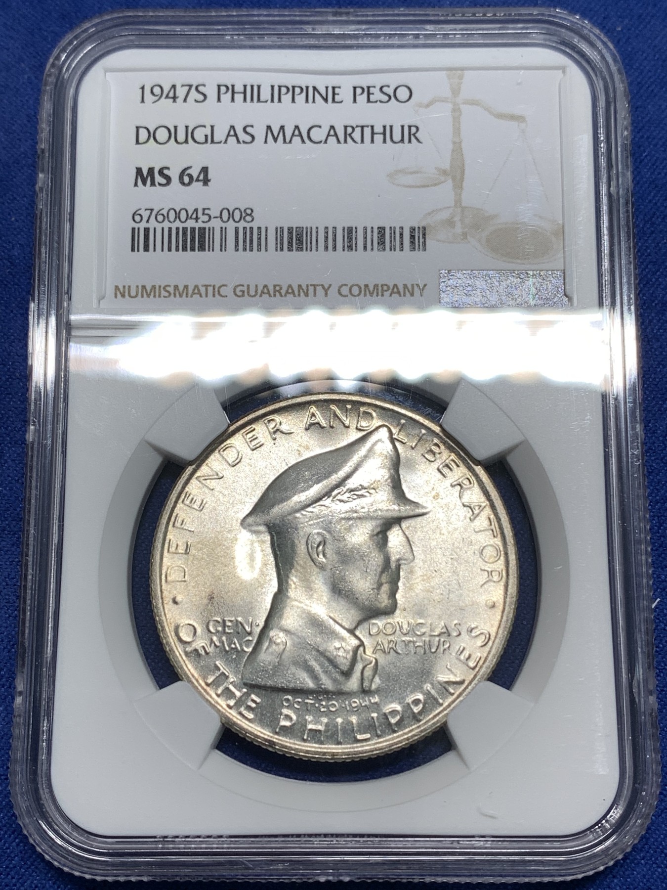 《竞宝斋》第218场-周日，周一 2场 (全场包邮) NGC-MS64 菲律宾 1947年S 麦克阿瑟将军1比索大银币 卷拆高分 热门品种