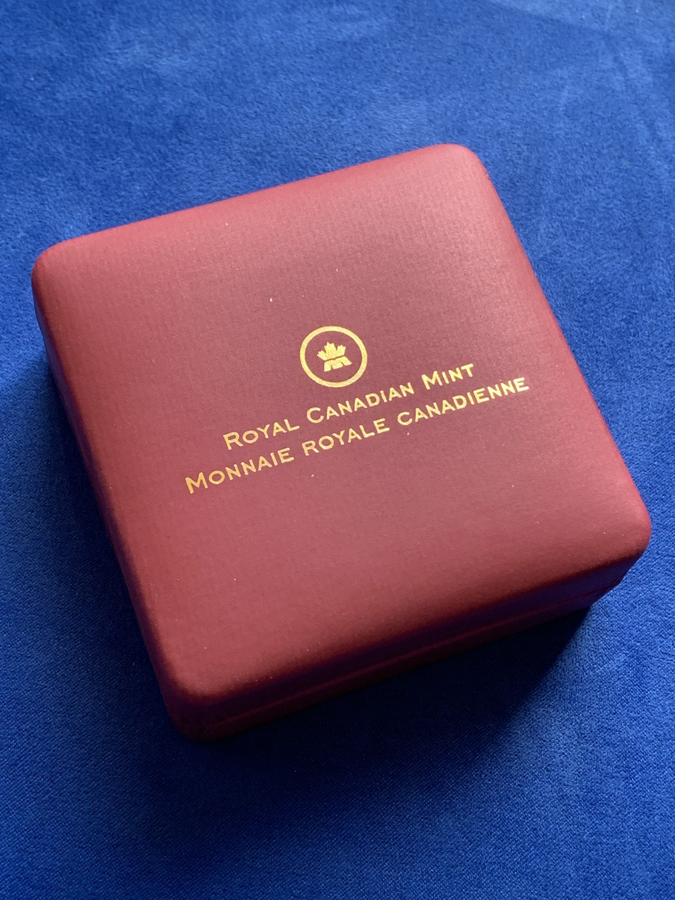 《竞宝斋》第218场-周日，周一 2场 (全场包邮) 原盒带证书proof加拿大双色镀金双鱼银币