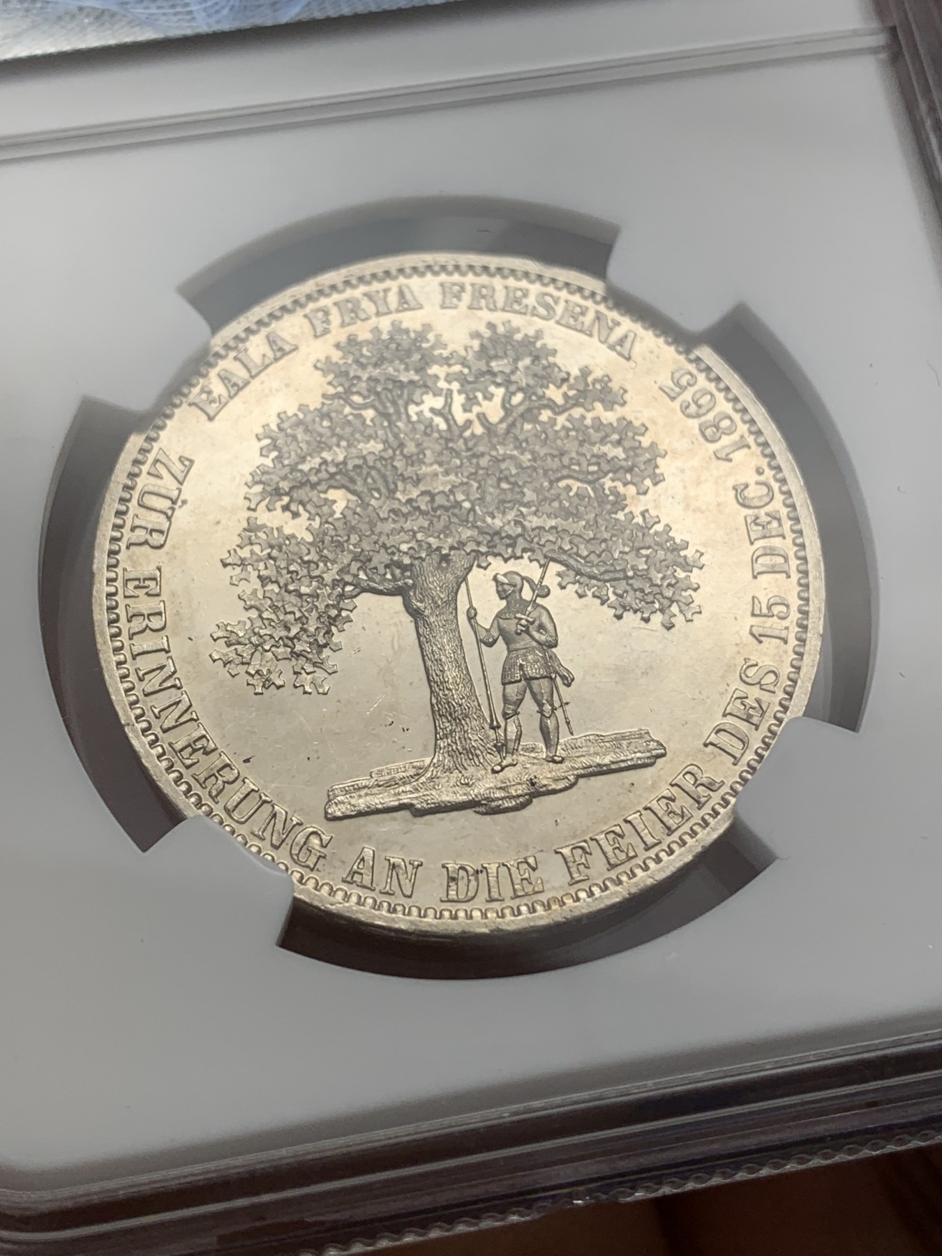 《竞宝斋》第218场-周日，周一 2场 (全场包邮) NGC MS62 1865年德国汉诺威橡树泰勒，热门经典品种，发行量2000，NGC老盒，镜面品质，高点俱在，藏家出品，低评了