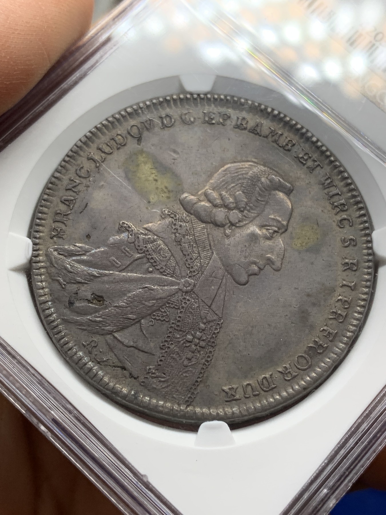 《竞宝斋》第218场-周日，周一 2场 (全场包邮) NGC AU55 德国 1786 维尔茨堡主教区 2泰勒 56克超大规格大银币 最新裸币成交价1950欧元