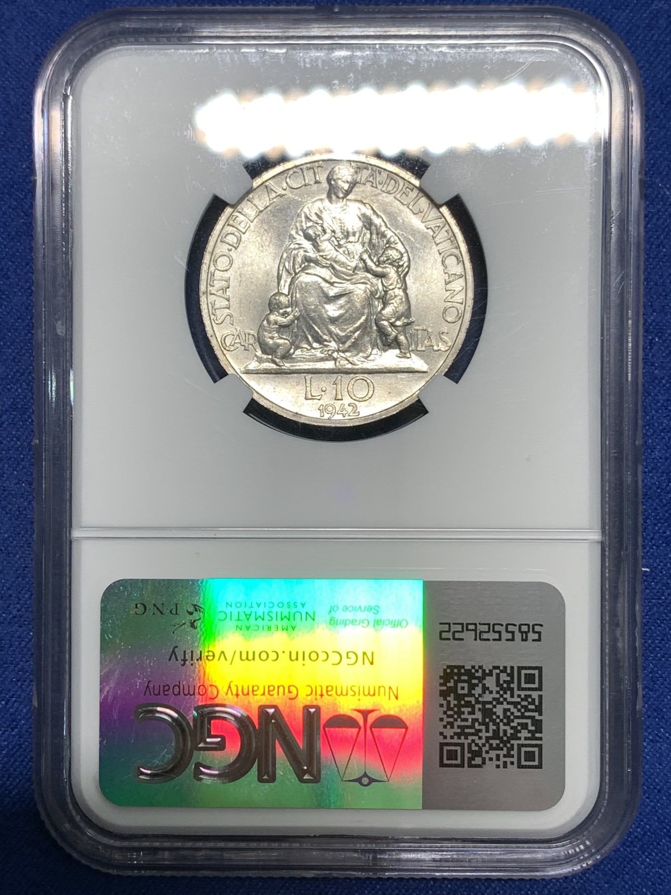 《竞宝斋》第218场-周日，周一 2场 (全场包邮) NGC-UNCD 梵蒂冈 1942年 圣母抱婴 10里拉 银币 稀少品种 发行量4000枚 可以重评