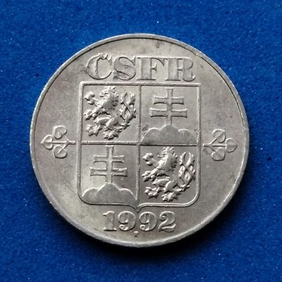 布加迪🐬～世界钱币🌾第48期 /  东欧国家币  - 捷克斯洛伐克 1992年 10 哈拉 双国徽版 较少