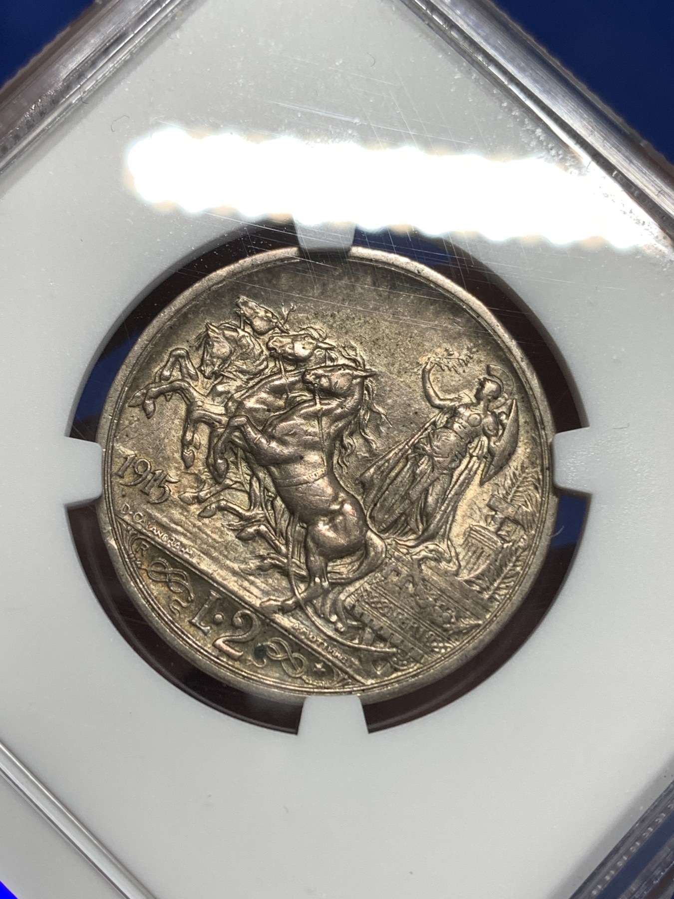 《竞宝斋》第218场-周日，周一 2场 (全场包邮) NGC-AU58 意大利1915-R 女神马车 2里拉银币