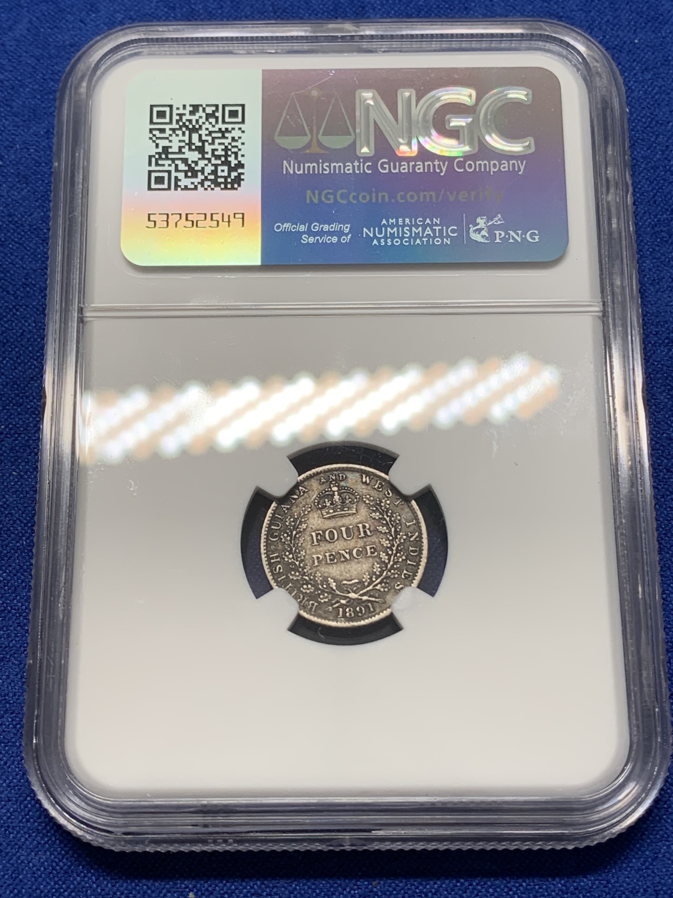 《竞宝斋》第218场-周日，周一 2场 (全场包邮) NGC XF 1891年 英属圭亚那小维4便士银币 老包浆环彩 AU的高点细节 明显低评错杀