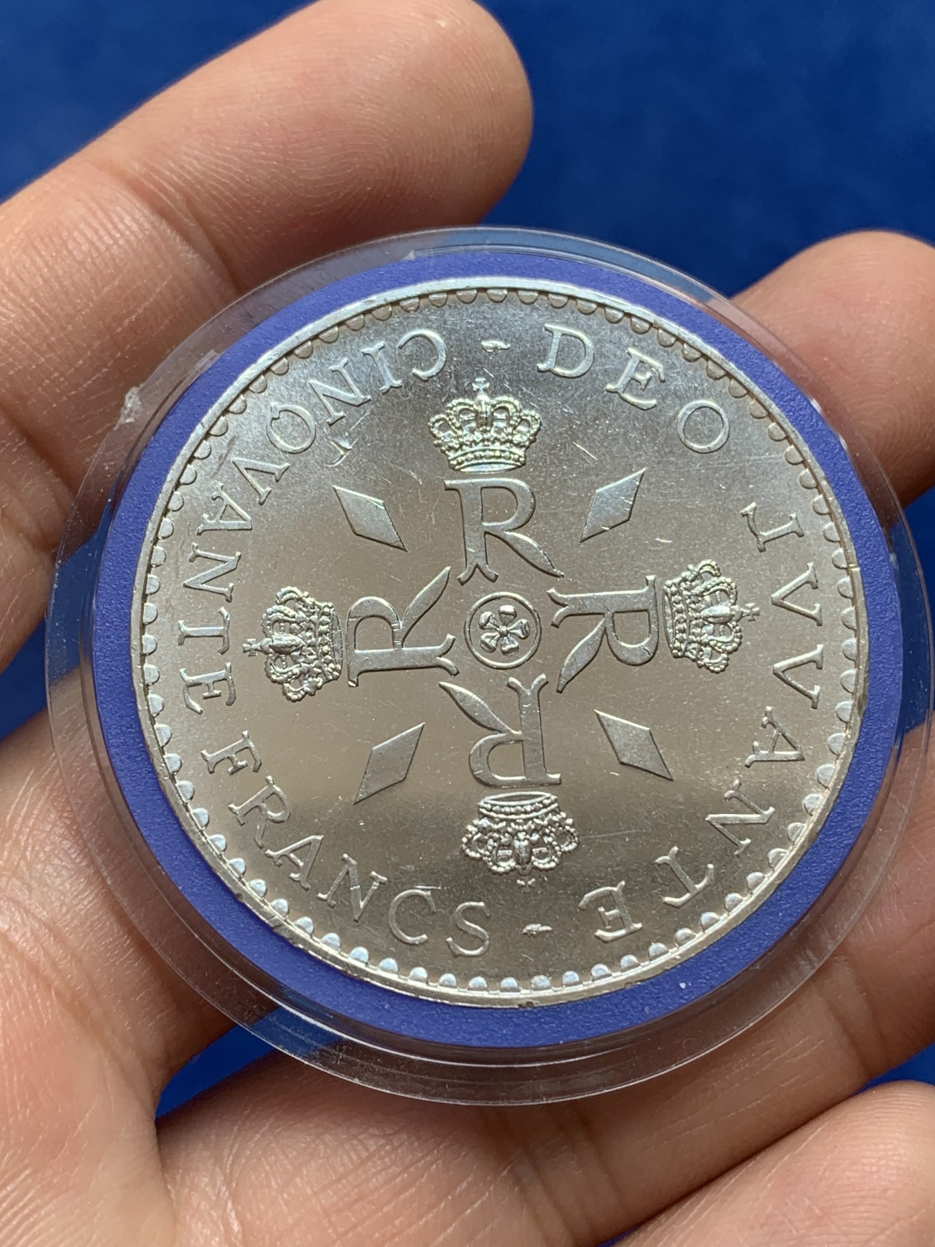 《竞宝斋》第218场-周日，周一 2场 (全场包邮) 摩纳哥1974年13任亲王兰尼埃三世50法郎大银币，900银，直径41mm，重量30g，原光可送评好品相