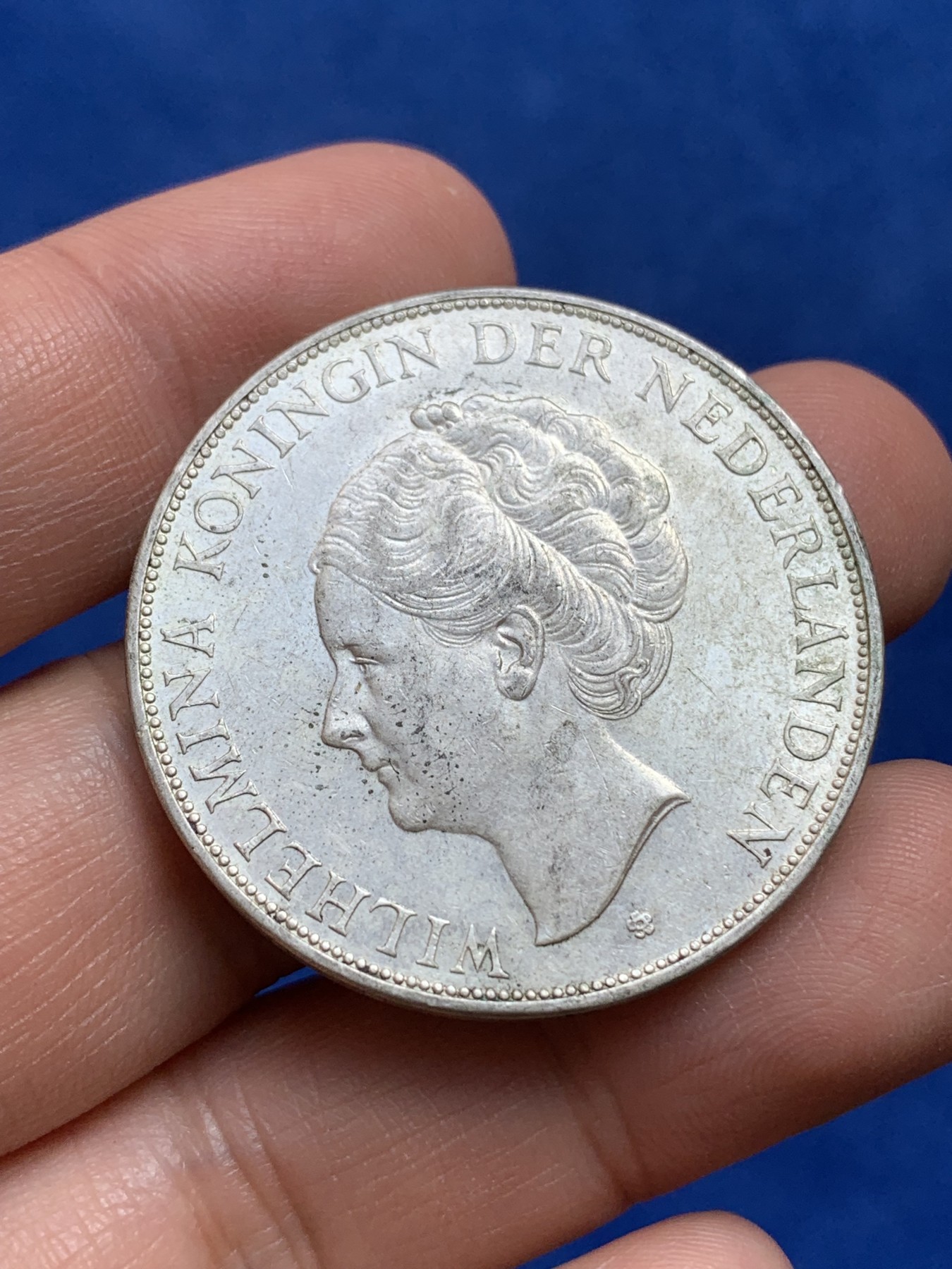 《竞宝斋》第218场-周日，周一 2场 (全场包邮) 荷兰1938年威廉明娜女王2.5盾大银币 光好细节不错