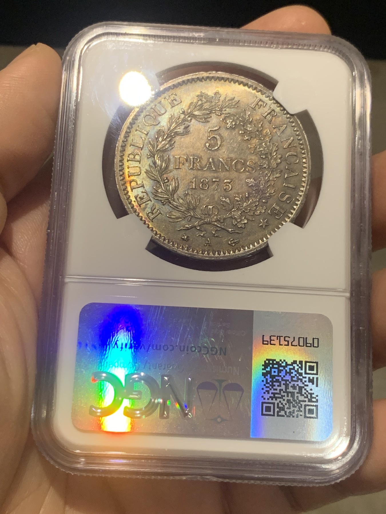 《竞宝斋》第218场-周日，周一 2场 (全场包邮) NGC MS63 1873年法国大力神5法郎银币 超级漂亮的五彩老包浆 各种色调的极致诱惑