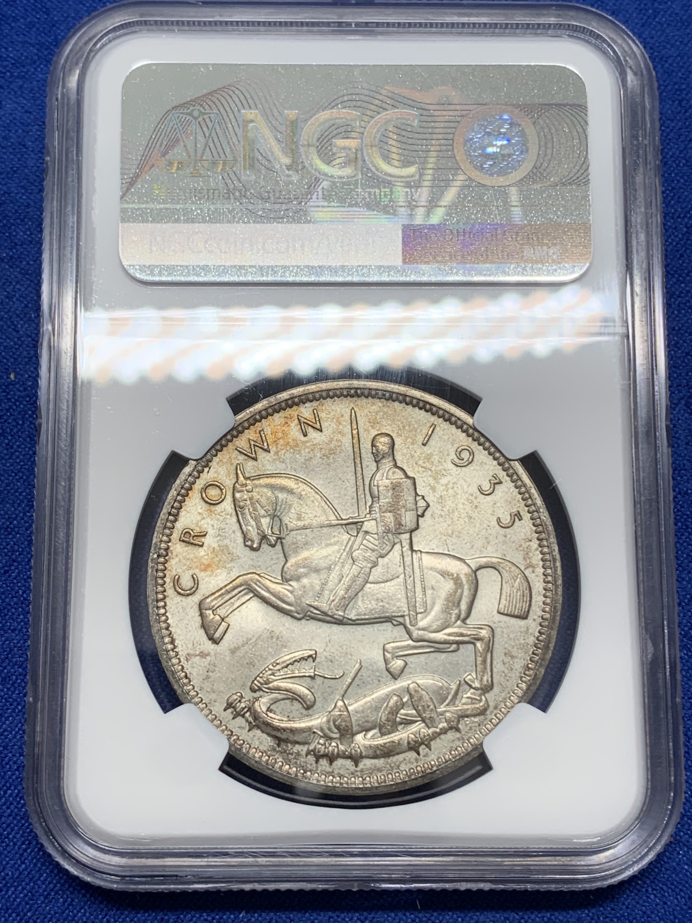 《竞宝斋》第219场-周日，周一 2场 (全场包邮) NGC MS64 英国1935木马剑 克朗银币 高分好状态