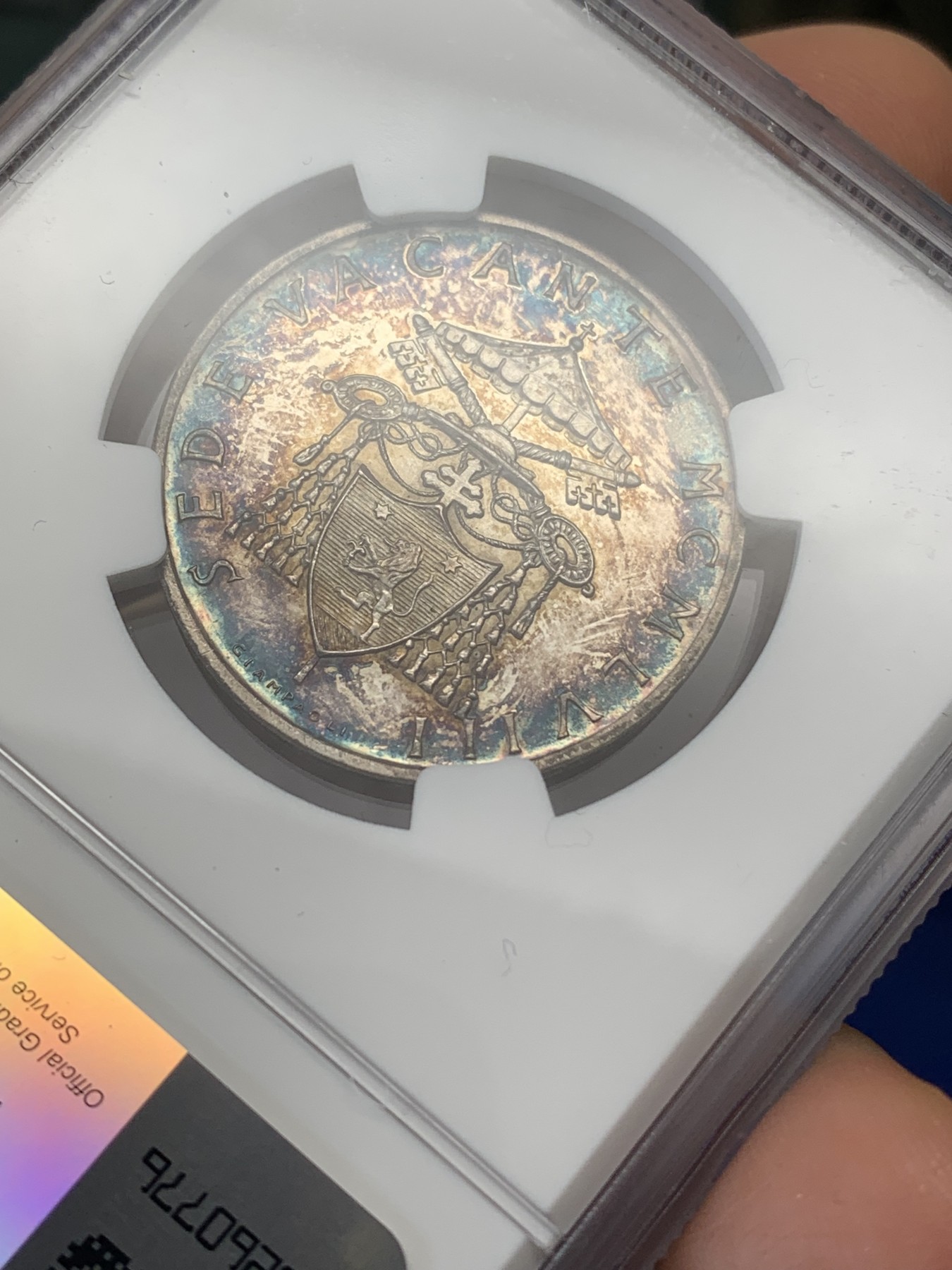 《竞宝斋》第219场-周日，周一 2场 (全场包邮) NGC-UNC 梵蒂冈1958年500里拉银币，双面五彩包浆