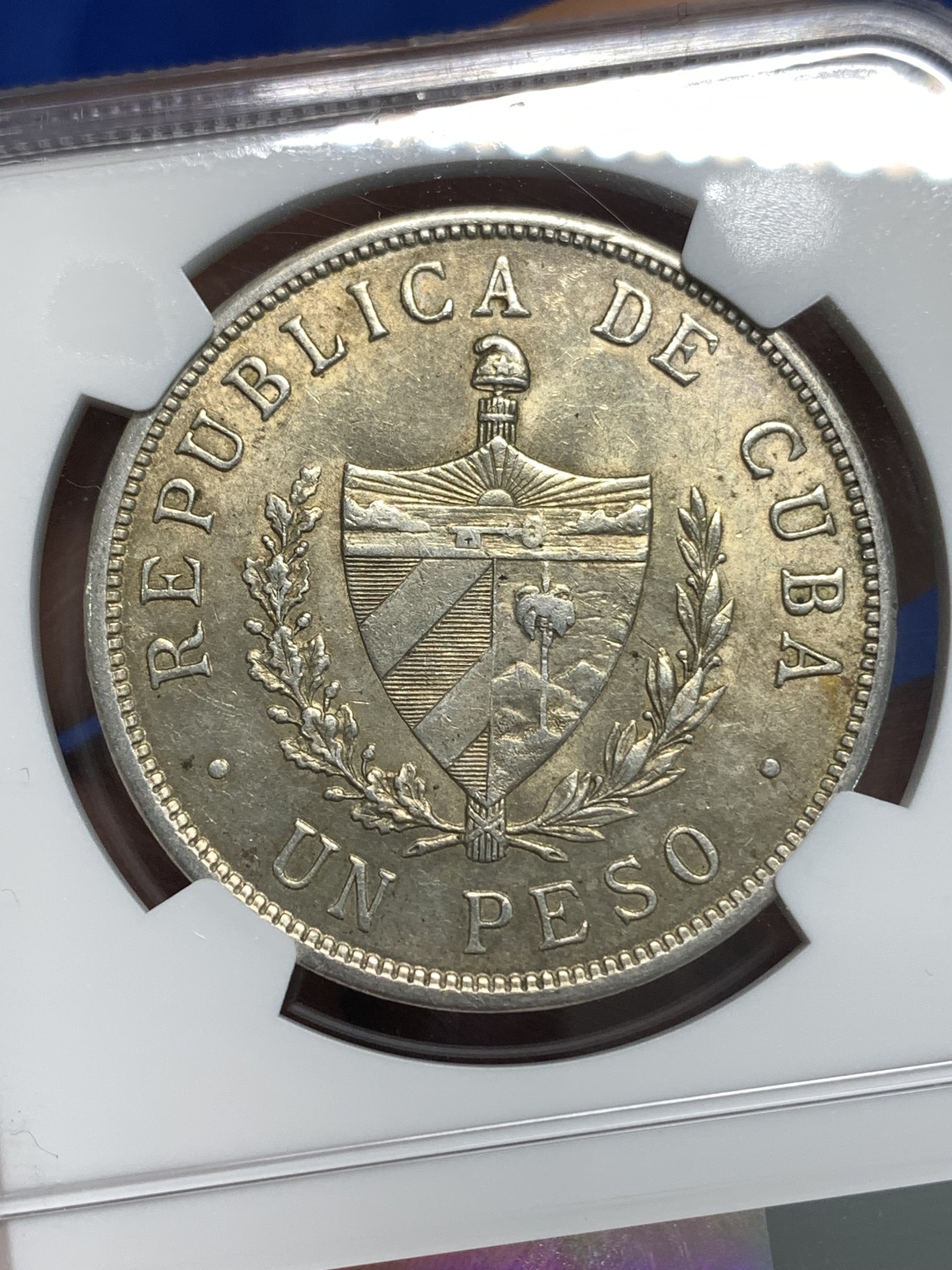 《竞宝斋》第219场-周日，周一 2场 (全场包邮) NGC- UNC古巴 1934年 star type 大五星1比索 银币