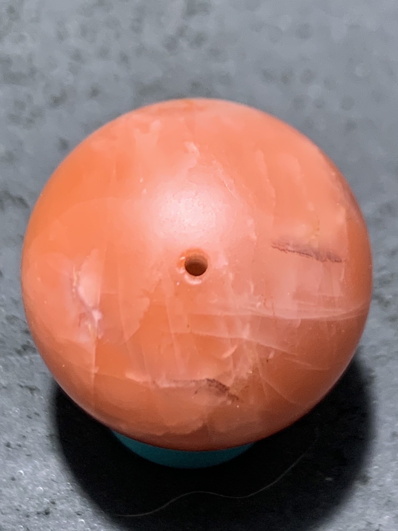 精美保山南红玛瑙2.0圆珠一颗，
