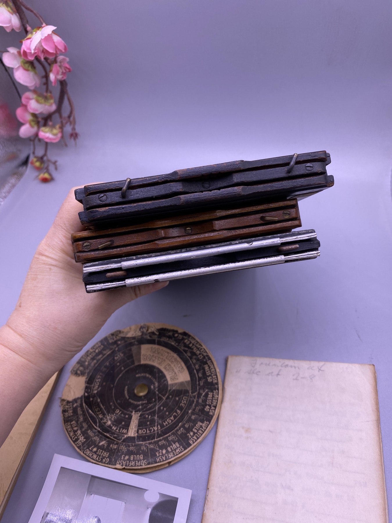 胶片暗板，摄影日志，曝光对照表，照片一些，品相如图，200包快递