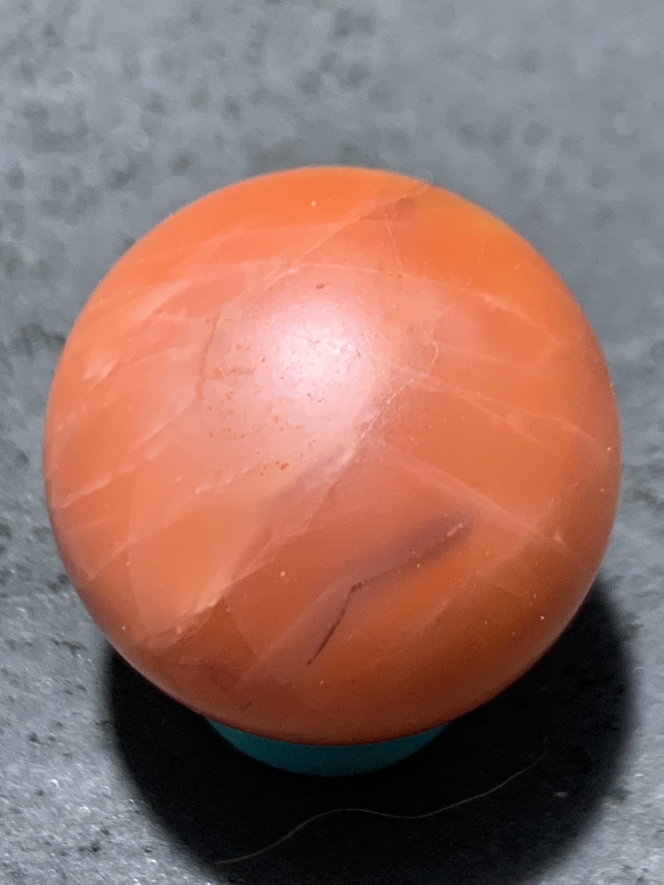 精美保山南红玛瑙2.0圆珠一颗，
