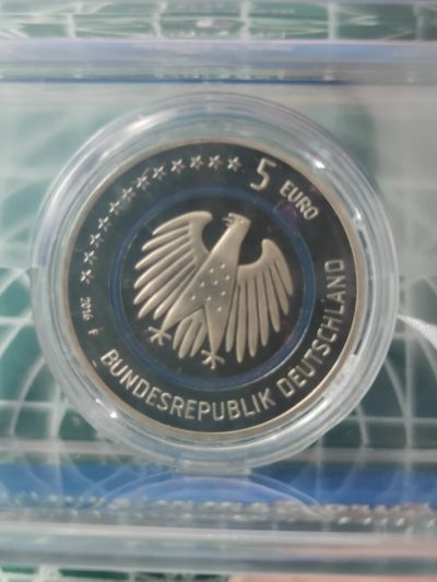 燕姐换藏第68拍 - 德国2016年蓝色地球镶嵌圆环精制纪念币五欧元