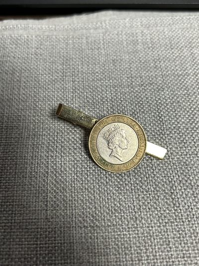 140放漏专场 - 英国1997年2镑 高冠女王 飞跃的科技唯一一年高冠女王 很少见