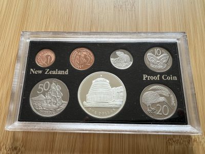 全场顺丰包邮 外国银币 纪念币 套币等  - 新西兰1978年精制套币 Proof Set 含1盎司 新西兰 国会大厦银币