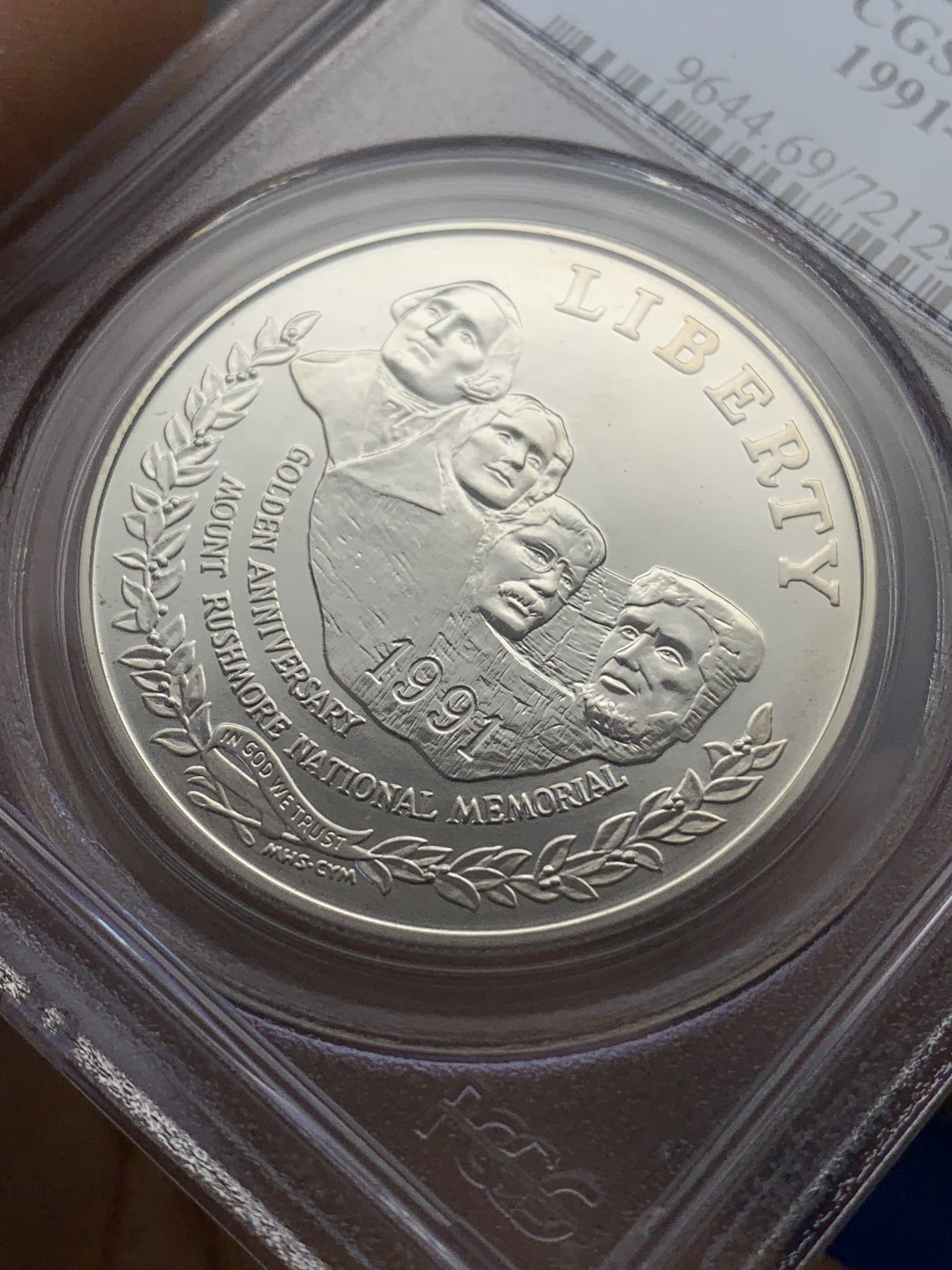 《竞宝斋》第219场-周日，周一 2场 (全场包邮) PCGS-MS69 美国1991年拉什莫尔总统山纪念磨砂银币