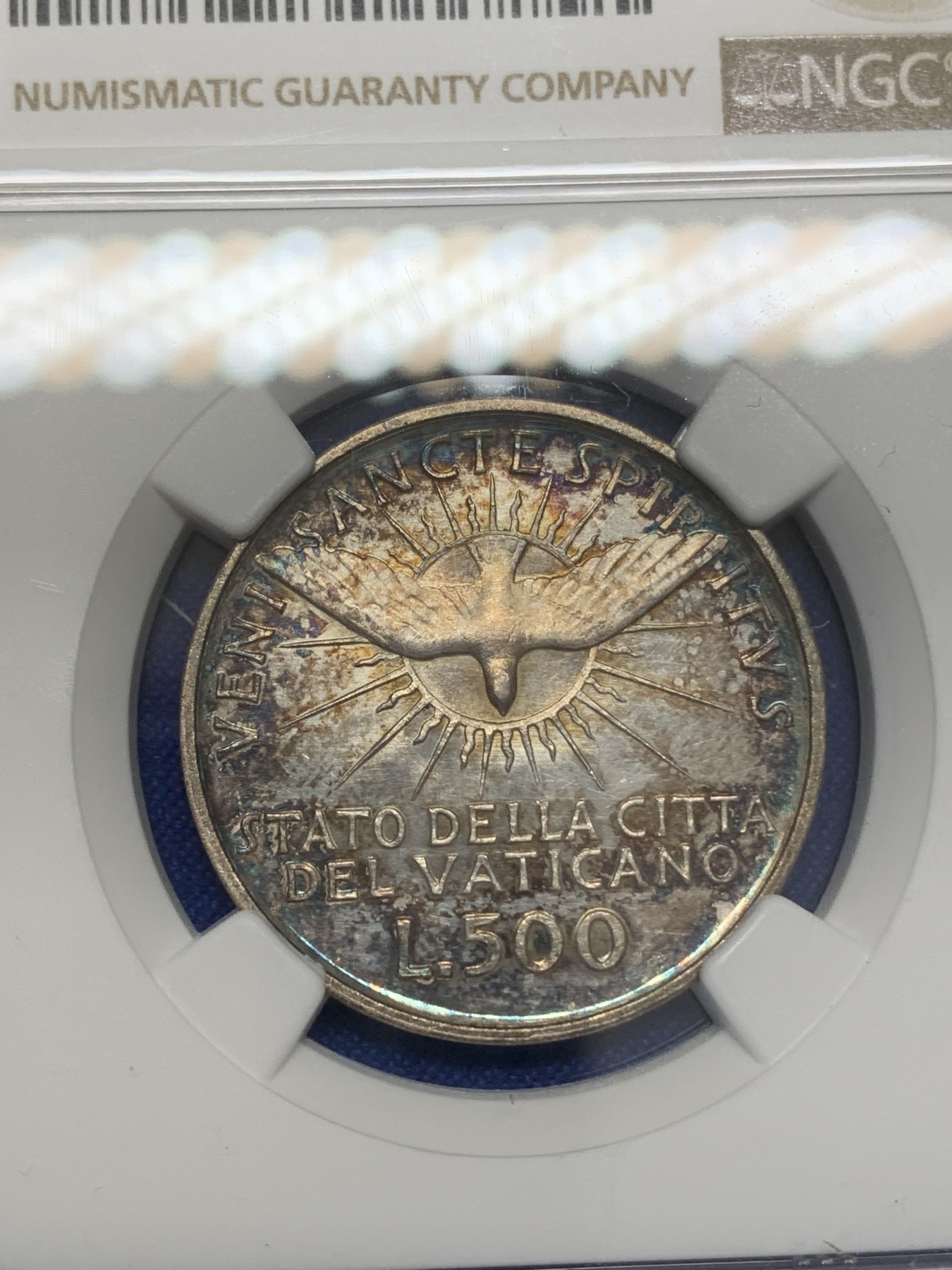 《竞宝斋》第219场-周日，周一 2场 (全场包邮) NGC-UNC 梵蒂冈1958年500里拉银币，双面五彩包浆