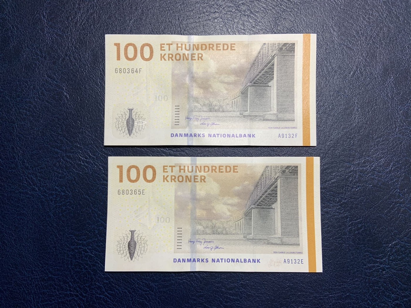 收藏联盟Quantum Auction 第307期拍卖  丹麦2013年100克朗2张 品相全新UNC