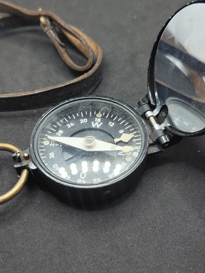 回流阁（第六期） - 德国空军腰带挂饰指南针（带测绘尺皮条挂钩）好的