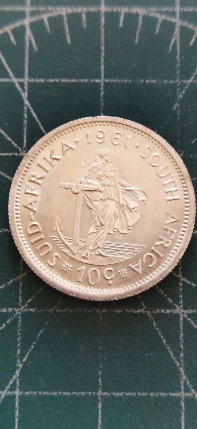 外国硬币初藏散币银币第11场 - 南非10分银币1961年原光未用。