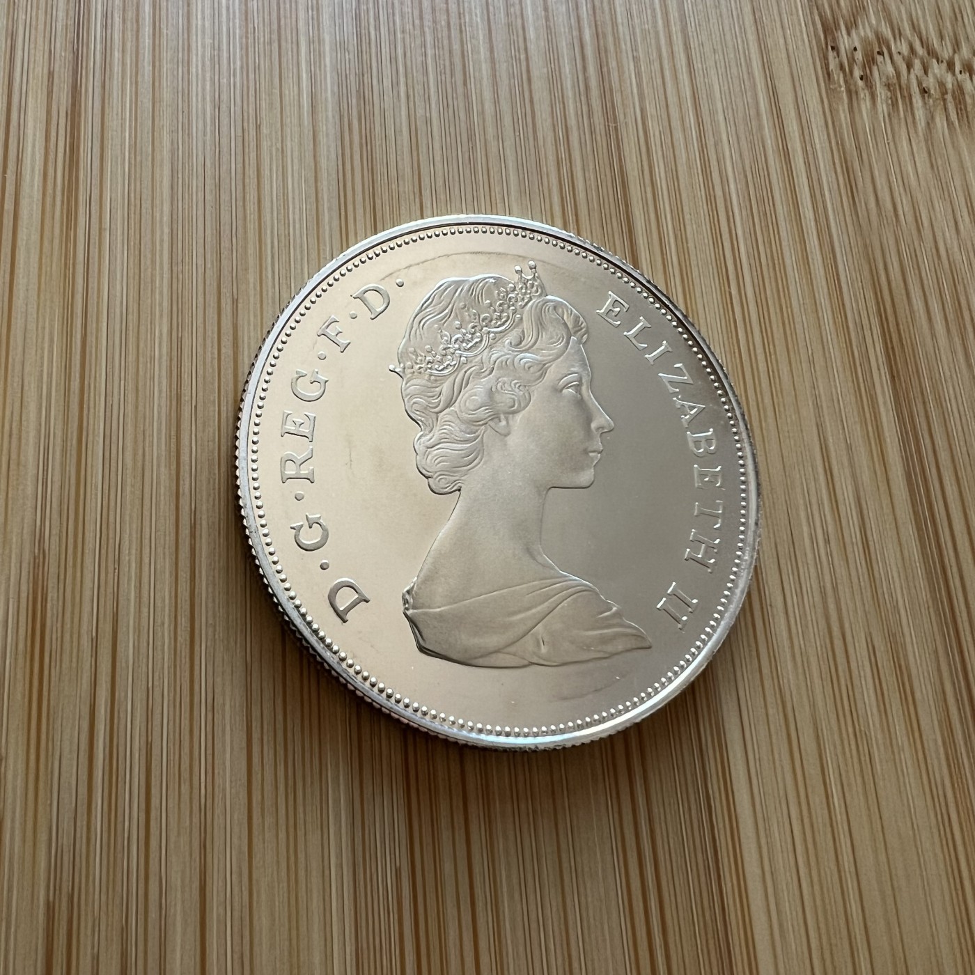 全场顺丰包邮 外国银币 纪念币 套币等  英国1981年 查尔斯王子和戴安娜公主结婚纪念克朗大银币