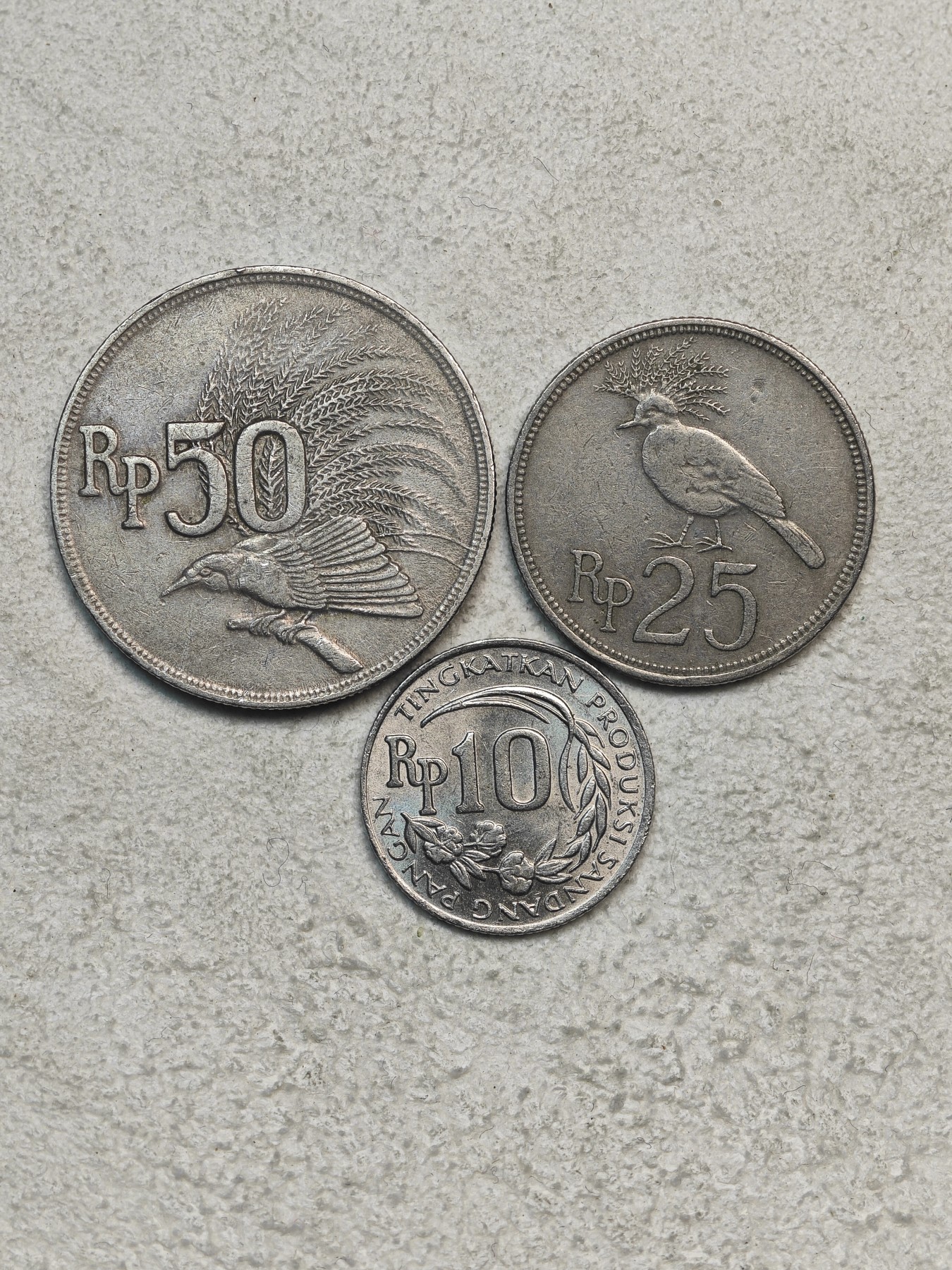 外国硬币收藏店第3期 印度尼西亚50、25、10卢比3枚